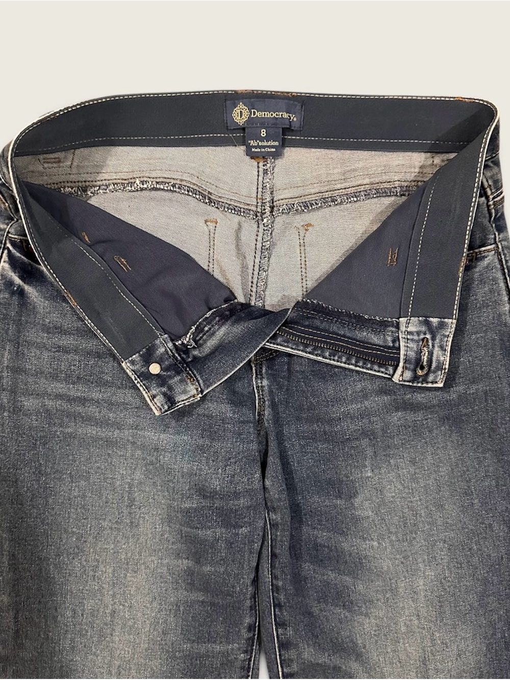 Democracy Ab Solution Jeans Medium Wash Stretch Denim Size 8 - Picture 2 of 7